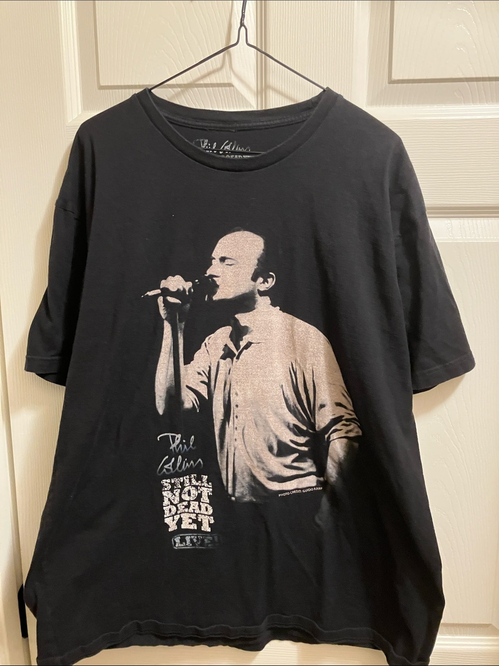 Black Short-Sleeve Graphic Tee - Classic Concert Print